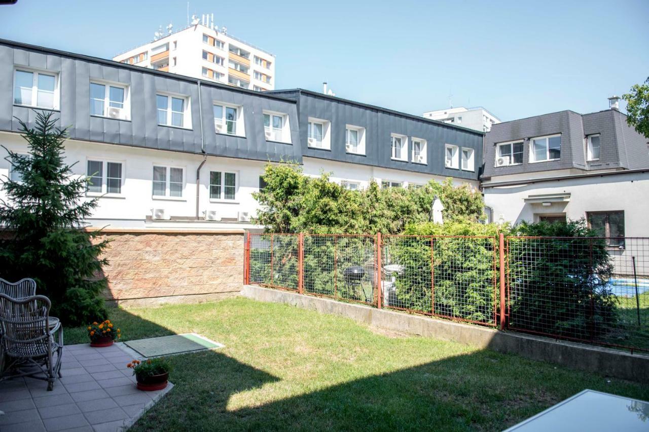 Villa Betty - Prague — Photos 1
